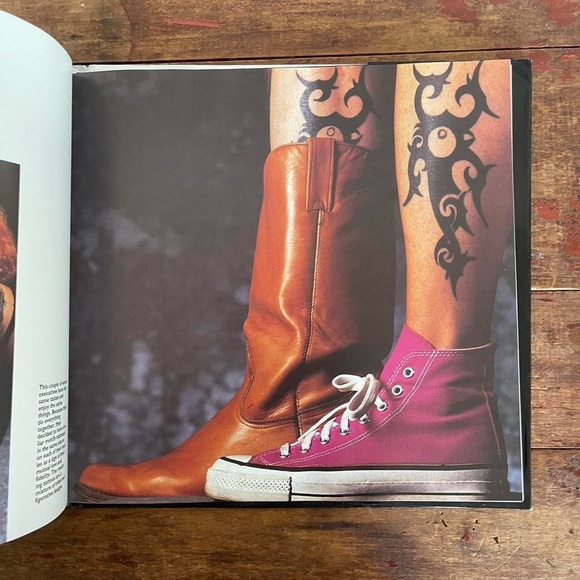 The Tattoo / Graffiti for the Soul / Text: Catherine Grognard Book - Picture 3 of 4